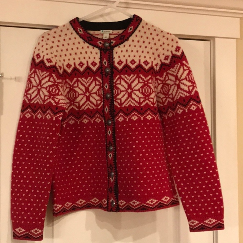 🧣LL Bean Sz S wool cardigan in red and cream, Nordic snowflake pattern. EUC